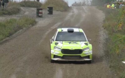 Andreas Mikkelsen gana en el debut del nuevo Skoda Fabia R2 Rally2